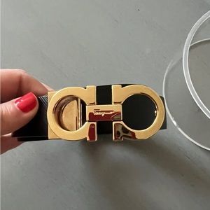 New SALVATORE FERRAGAMO Gancini Thin Women's Black/Tan Belt Safiano Leather